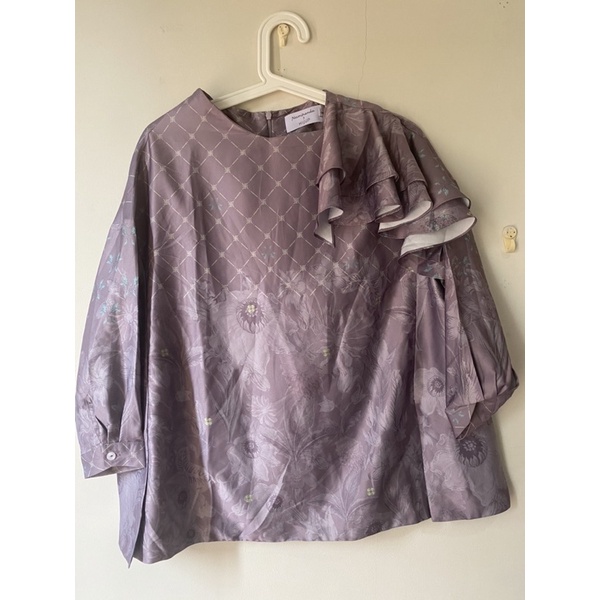 RiaMirandaSignatureTop