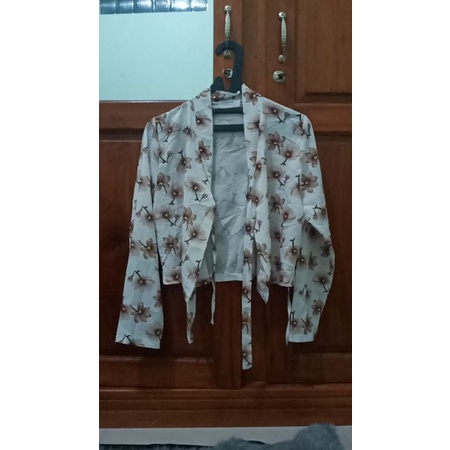 celana abu-abu unpake