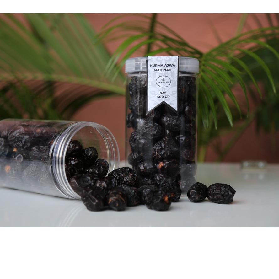 

Grosiran Murah Kurma Ajwa premium 500 gram , Ajwa madinah 500 gram, kurma Ajwa Madinah