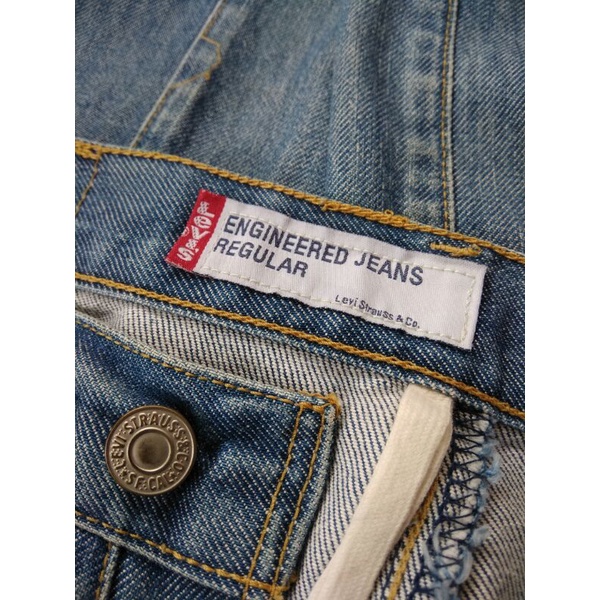Vintage Y2K Levis Engineered Jeans
