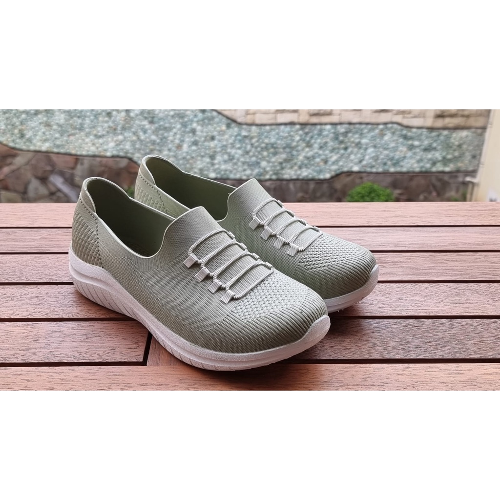 Sepatu Slip On Wanita ATT SWL 501 Karet Sneakers Anti Air Trendy