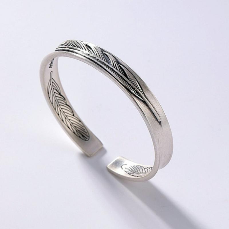 Casual Retro Features English Feather Bracelet Metal Personality Adjustable Opening Talisman Fashion Party Jewelry Gift