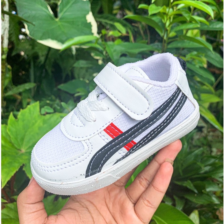 TERBARU !!!! sepatu snakers baby anak kekinian SI CS
