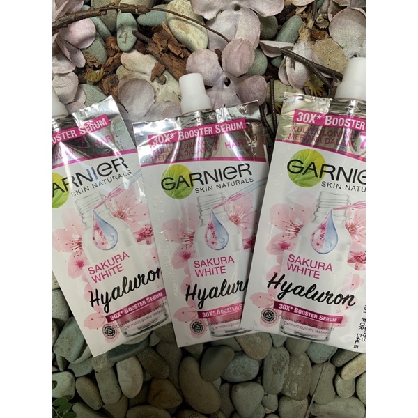 GARNIER SAKURA GLOW HYALURON 30x BOOSTER SERUM