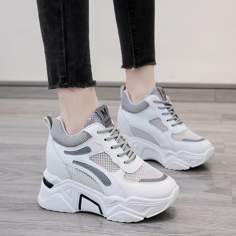 Sepatu Tinggi Perempuan Kasual Import Sepatu Cewek Jalan Modis Spatu Sneaker Wanita Kekinian SP-209