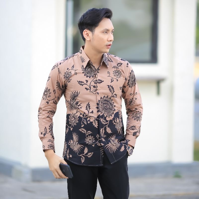 BATIK BOLO DEWO Motif Arjuna Hem Atasan Pria Kemeja Baju Batik Pria Lapis Furing