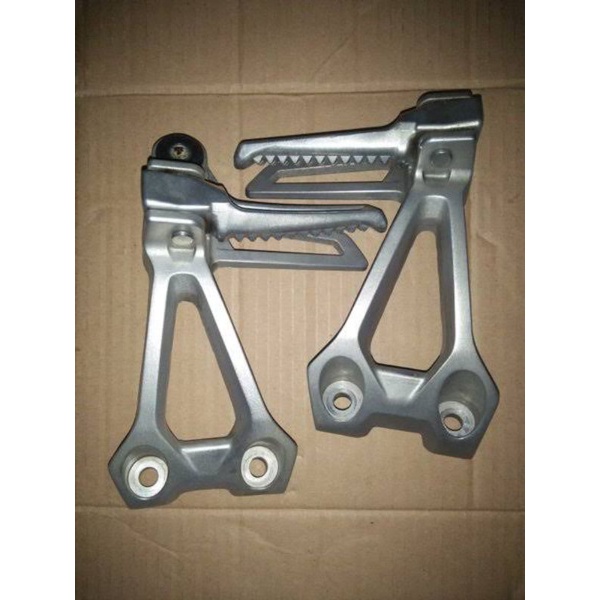 Step Sonic 150R Footstep Sonic 150R Step Sonic Belakang