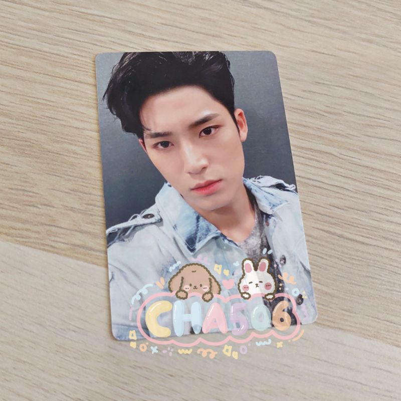 booked photocard mingyu seventeen attacca yizhiyu d