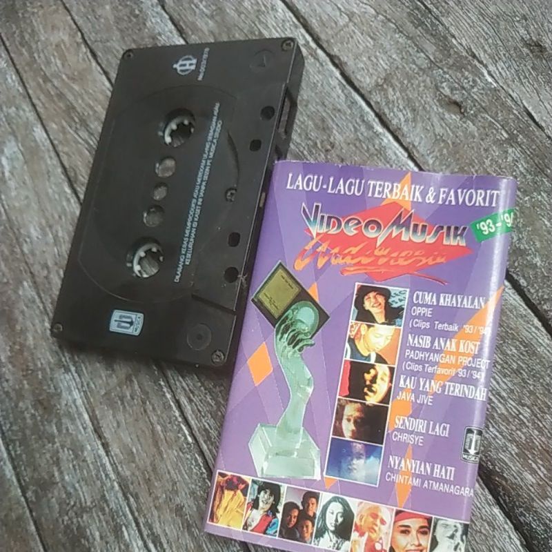 Kaset pita Lagu Terbaik &amp; Favorit Video Musik Indonesia 93-94