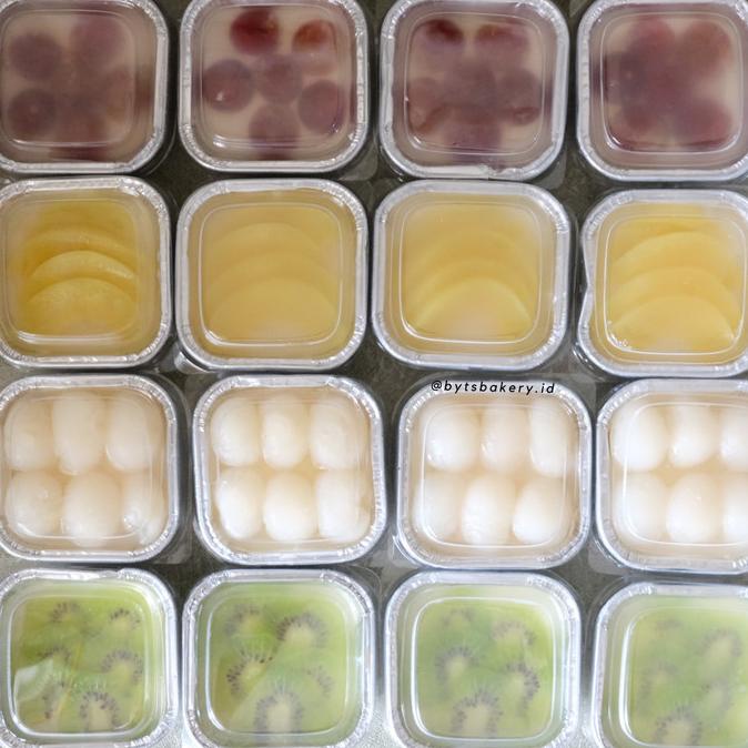 

HAMPERS GIFT DESSERT SILKY PUDDING APEL YOGHURT