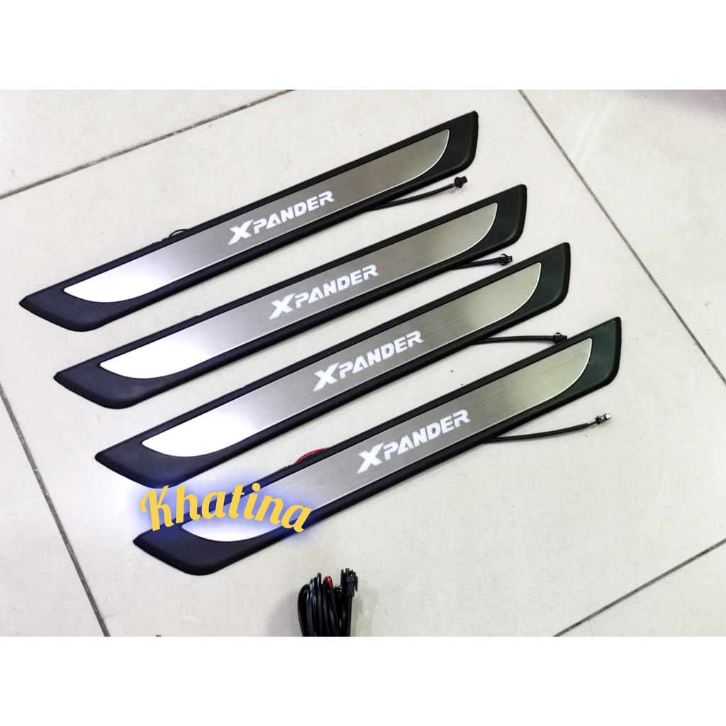 Sillplate Samping Lampu Mitsubishi Xpander Sill Plate LED
