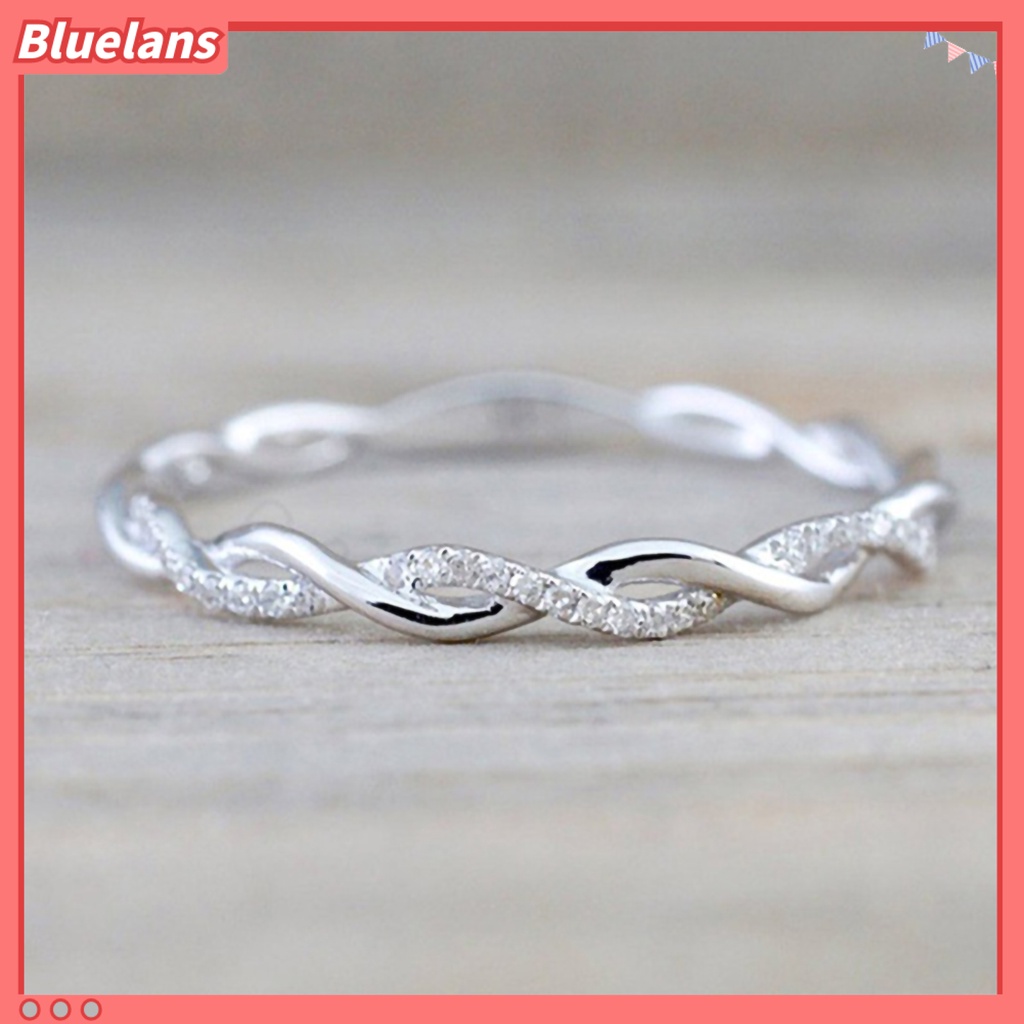Bluelans Women Ring Twisted Shape Rhinestone Inlaid Alloy Electroplate Finger Ring Jewelry