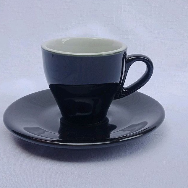 Keramik Cangkir Espresso Black and White/2 warna hitam dan putih 80 ml = tatakan (isi 1 Set))
