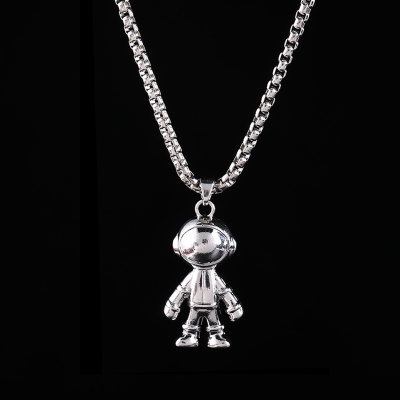 Liontin Kalung Bentuk robot Astronot Bahan alloy steel handmade diy