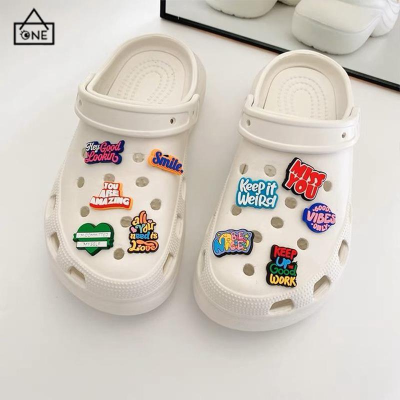 COD❤️Charms Sepatu Motivasional Phrases jibbitz crocs Untuk Aksesoris Pesta Anak Lucu-A.one