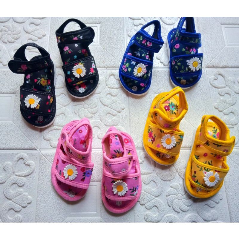 (1-3th) Sandal Gunung anak perempuan 1-3 tahun bunyi cit cit motif bunga floral flowers flower kelinci  / sandal gunung prewalker anak bayi cewek / sepatu sandal anak bayi cewek