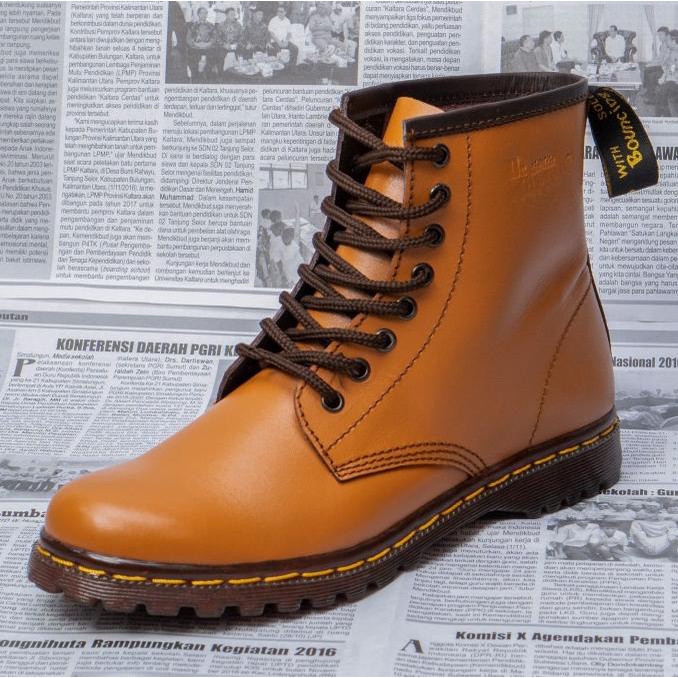 Sepatu Docmart Wanita Boots Kulit Asli Boot Tinggi 8 Hole