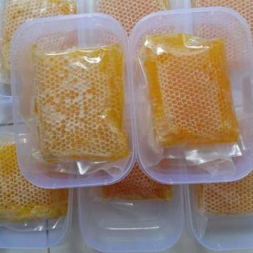 

FLASH SALE Madu Sarang Honey Comb 500 GR/ Madu Murni Melifera Cerana 500gram Honeycomb Asli 100% Original grosir