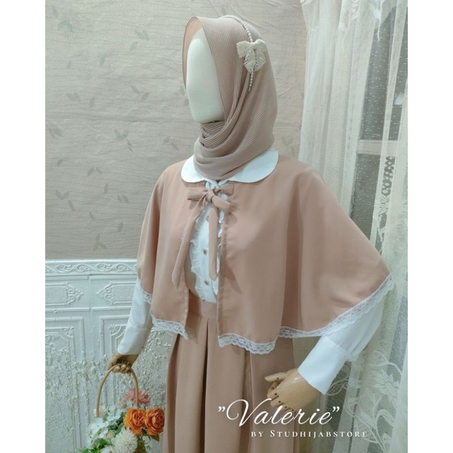 Valerie Cape Set Skirt Vintage Anime Outfit