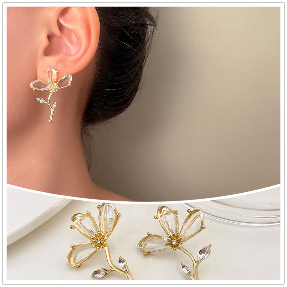 Anting Zircon Bentuk Bunga Untuk Wanita