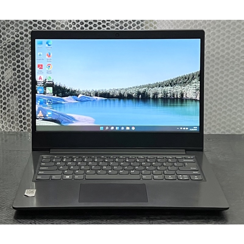 Laptop Lenovo V14-ADA AMD 3020e SSD Layar 14inch Second