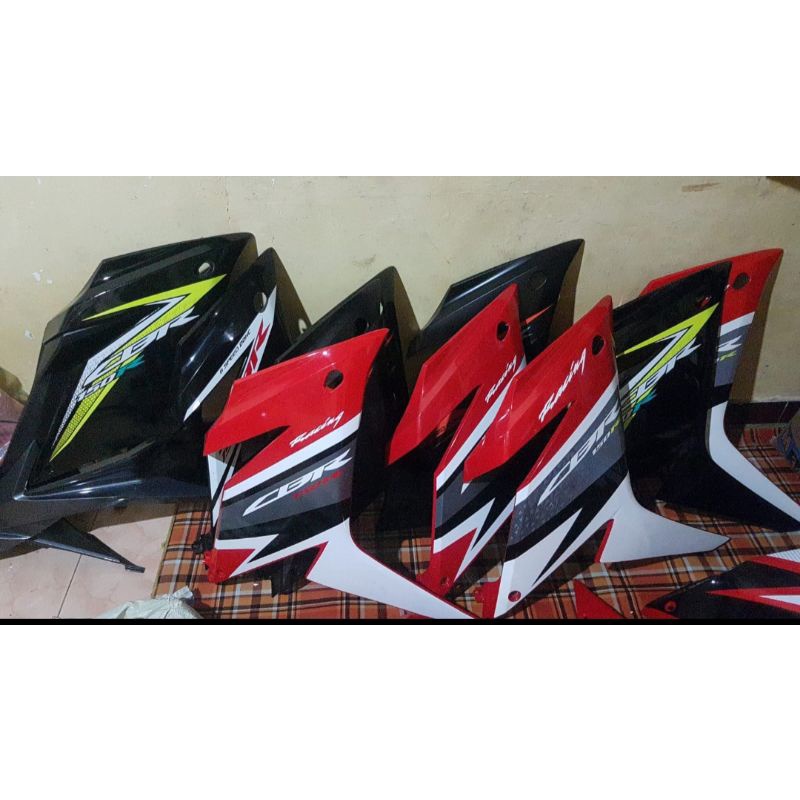fairing kiri/kanan satuan   new cbr150r k45g,k45N 2019