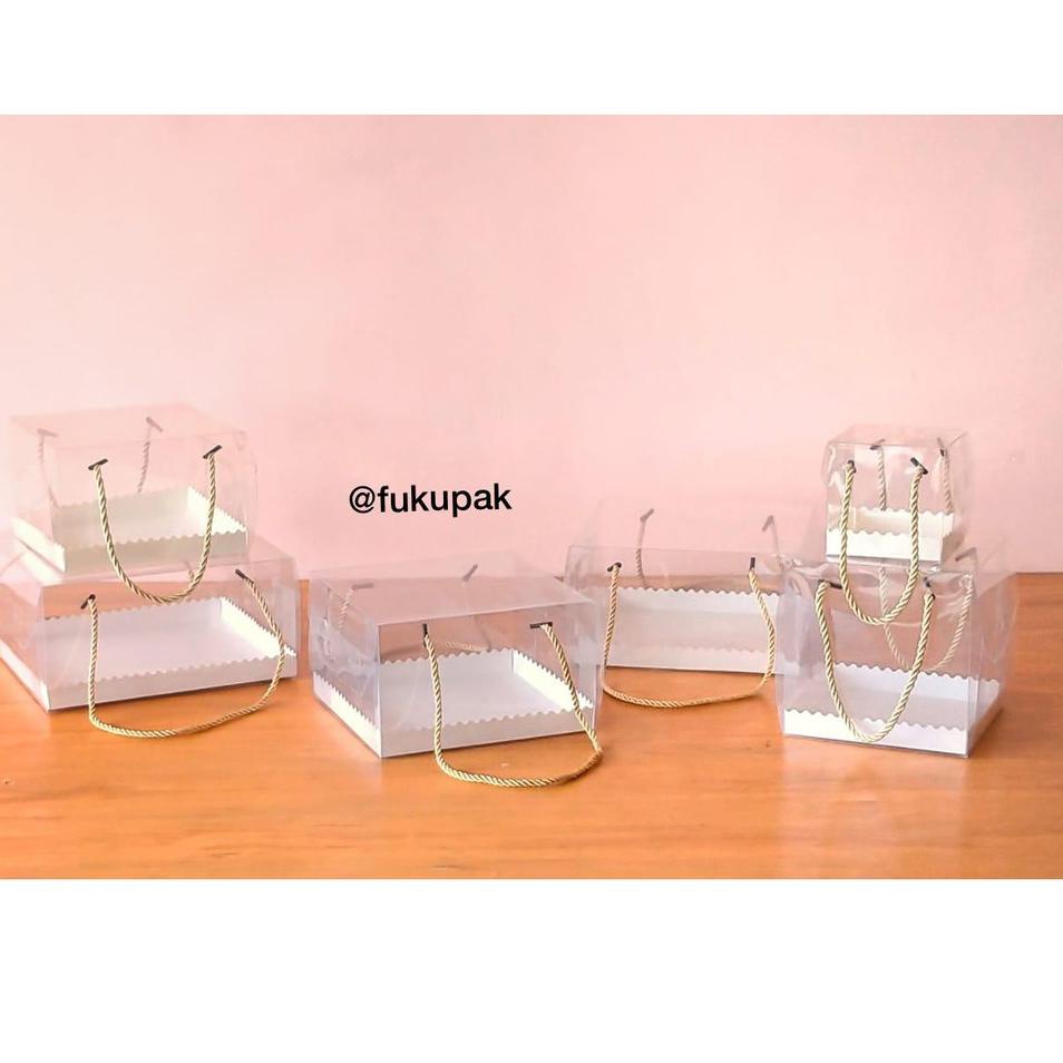 

TJ147 Box Mika Tali 20pcs| Clear Transparent Cake Box| Kotak Hantaran Hamper Tumpeng Chiffon Pudding Lapis Best Quality