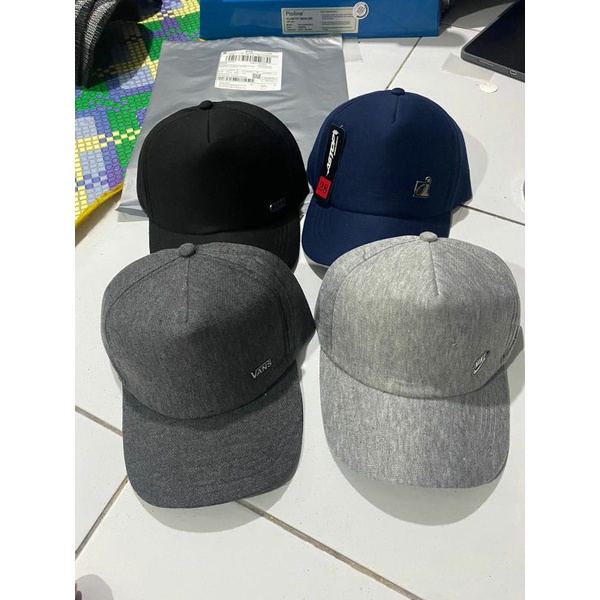 Topi built up polos pin besi topi built up polos