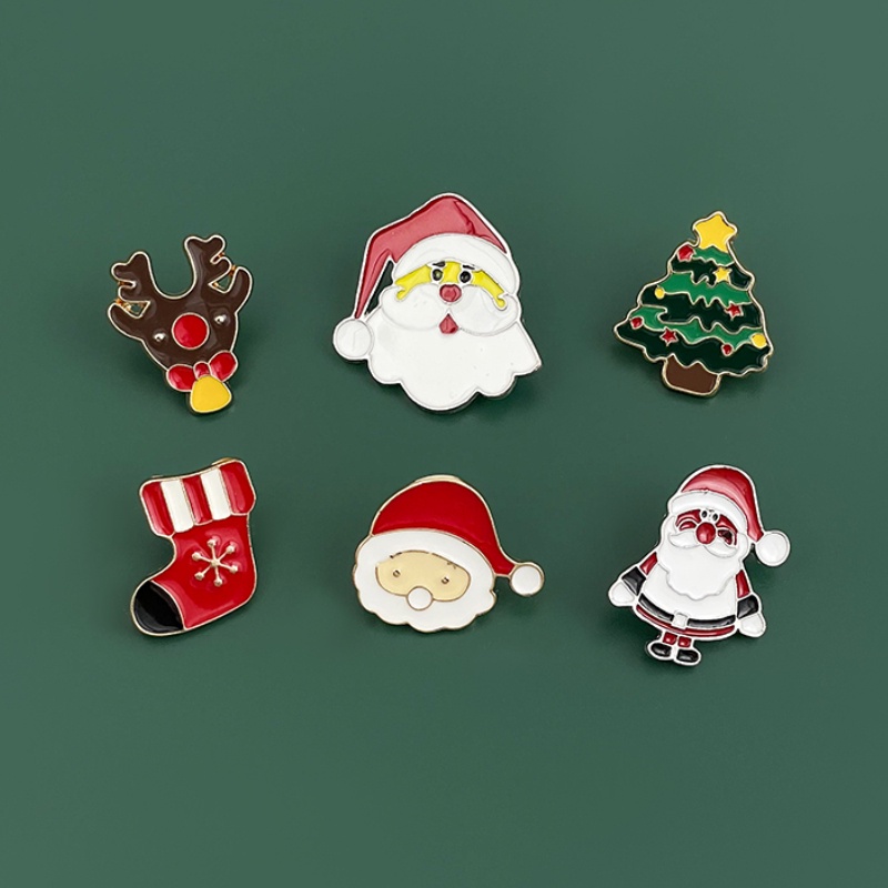 Bros Pin Desain Kartun Santa Claus Natal Bahan Metal Gaya Jepang Untuk Wanita