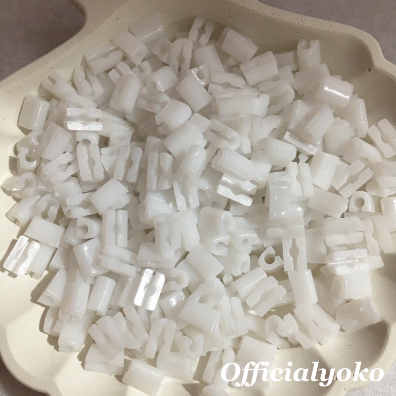 Tempelan Clay Putih Doff (10pcs)