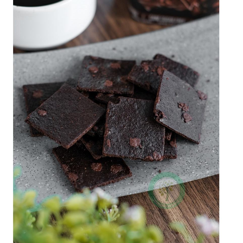 

Harga Bersaing--ESPRESSO BROWNIE CRISPS - WITH EXTRA CHOCO CHIPS 90GR