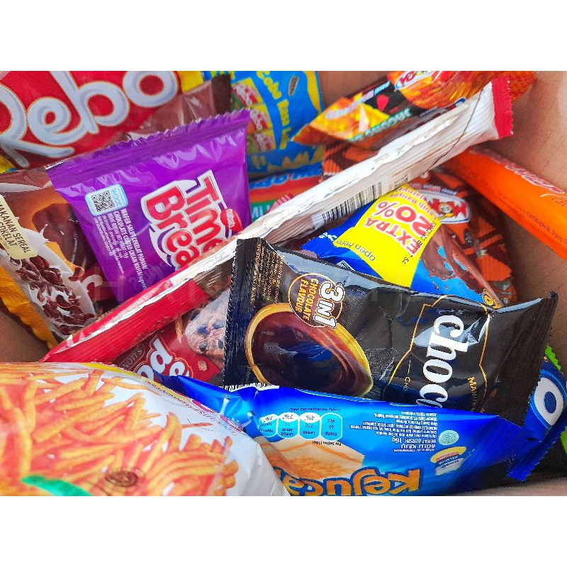 

Paket Snack Murah / Stok Cemilan / Stok Jajan Sudah Termasuk Kardus