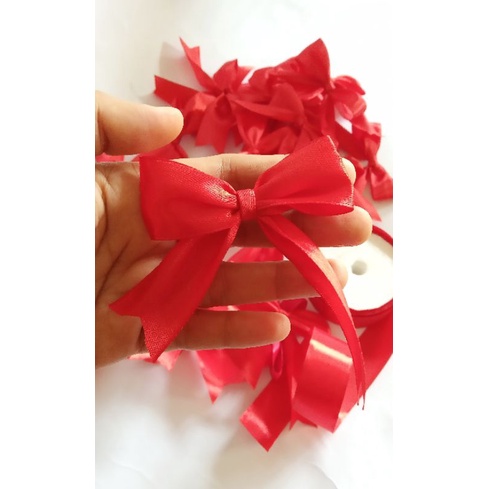 

Pita untuk mempercantik kado, hampers, dan lain-lain