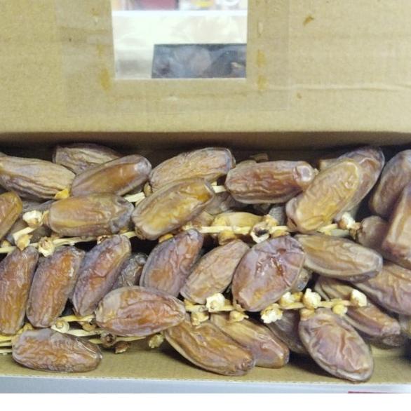 

Spesial Promo--Kurma Tunisia Tunis Tangkai 500GR Deglet Noor High Premium Original