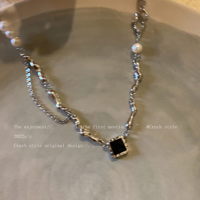 IFYOU Kalung Choker Rantai Silver Hias Liontin Batu Permata Hitam Gaya Vintage Untuk Wanita