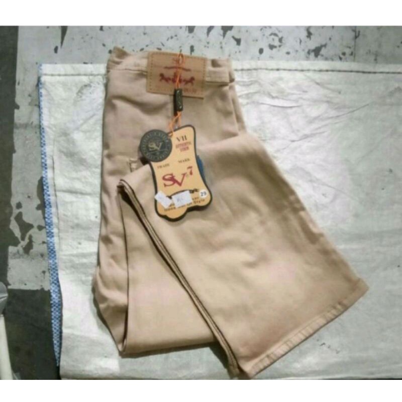 SV CELANA SV CUTBRAY WARNA CREAM