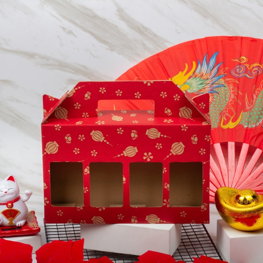 

kardus diecut jinjing 4 botol 350 ml edisi imlek dus tenteng minuman CNY box kemasan motif lampion size 28x6x18 cm