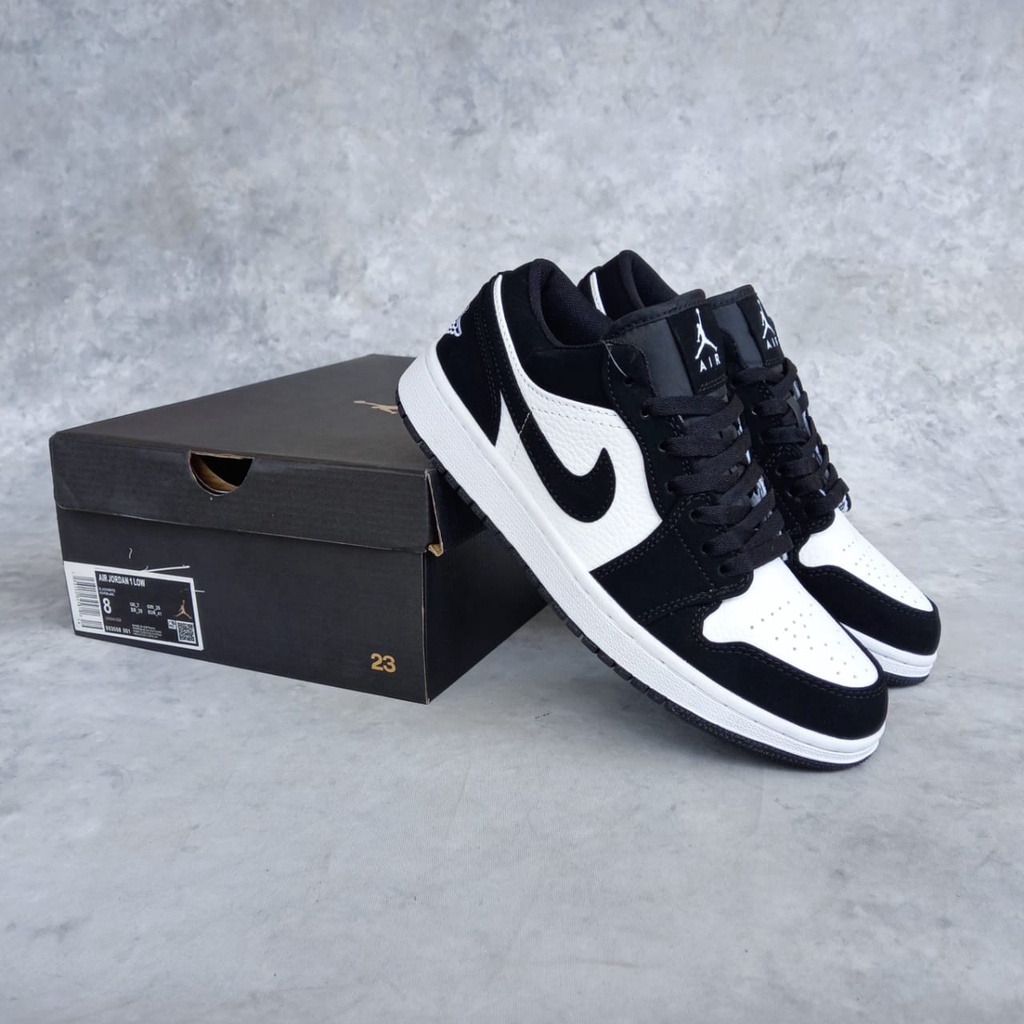 SEPATU NIKE AIR JORDAN 1 LOW PANDA BLACK WHITE ORIGINAL BNIB FULL TAG BARCODE MADE IN VIETNAM