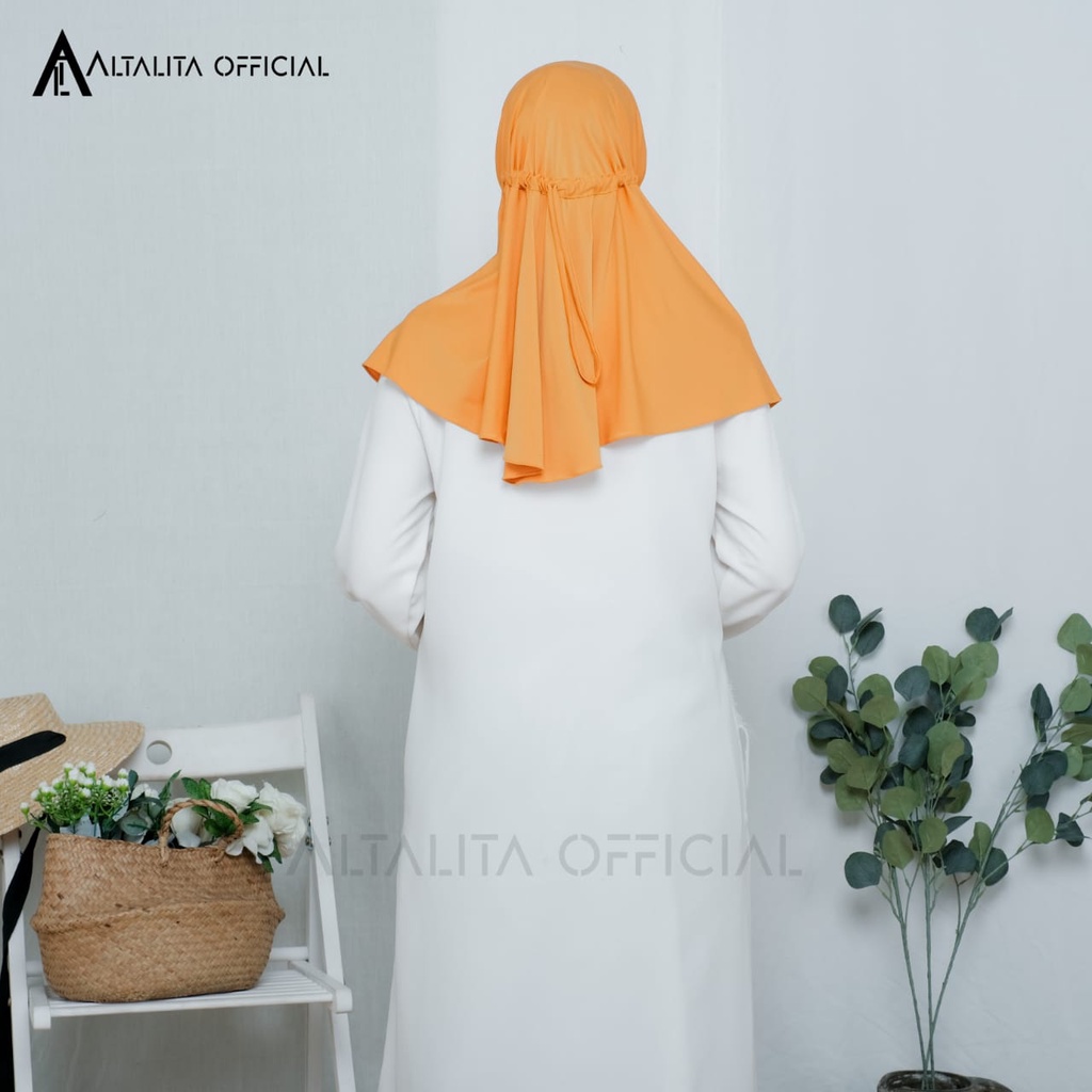 Altalita - Jilbab Bergo Instan Serut Jokowi Menutup Dada pet Antem Polos Bahan Jersey Premium Cocok untuk Sekolah Olahraga Volly Futsal Senam dan Sehari-hari