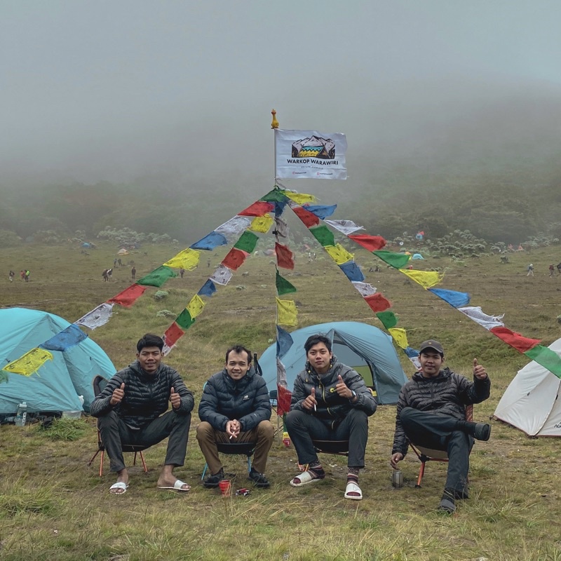 Dekorasi hiasan tenda camping ( hanya bendera )