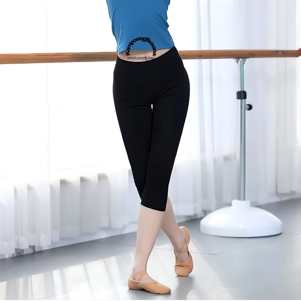 Celana Legging Basic Polos Pendek 3/4 Wanita