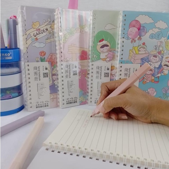 BUKU TULIS LUCU MOTIF LITTLE GIRL NOTEBOOK SPIRAL UKURAN A5 ISI 42 HAL NOTEPAD SAMPULNYA BERGAMBAR IMUT LUCU ALAT TULIS SEKOLAH ANAK TERLENGKAP KUALITAS IMPORT BISA COD