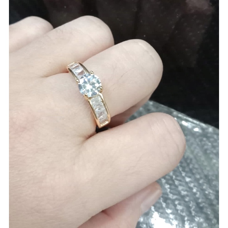 cincin wanita //cincin lqpis emas //cincin permata//perhiasan//cincin