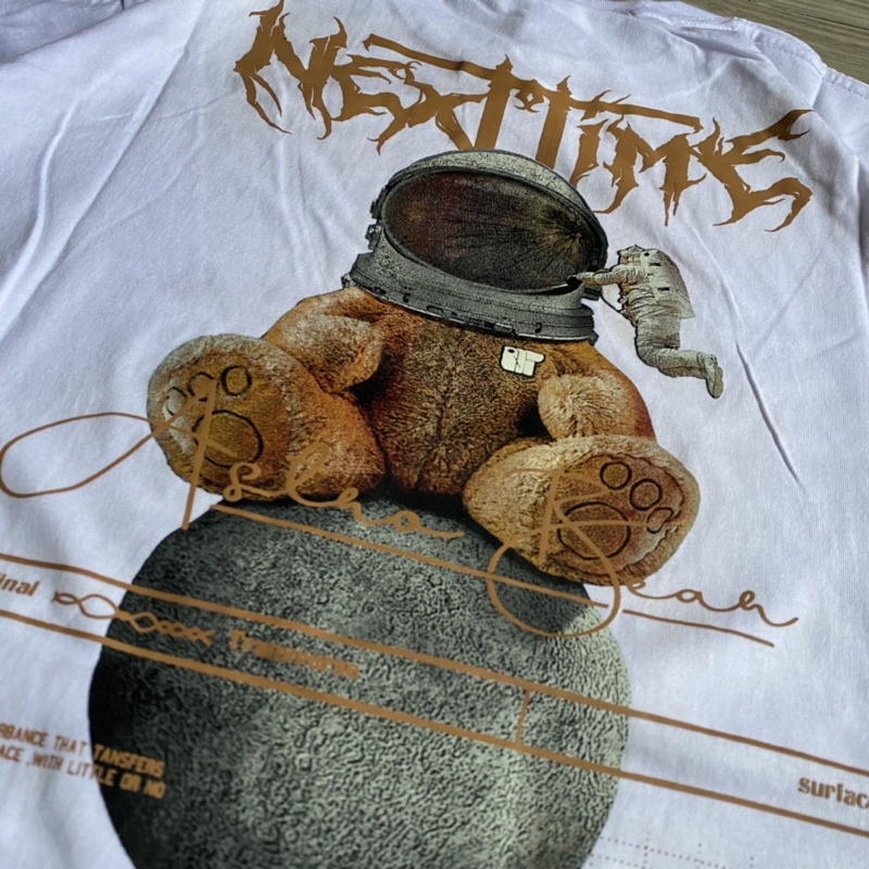 T-SHIRT KAOS DISTRO ORIGINAL SEVENKEY x NEXTTIME SPESIAL ART TEDDY BEAR SERIES OF ATRO BEAR | KAOS STREETWEAR PUTIH PRIA WANITA | KAOS OVERSIZE