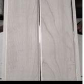 code4k4Jy--Plafon PVC Motif Serat Kayu Putih Samar Abu-Abu Nat Silver Plafindo 17