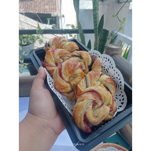 

MIX BERRIES PUFF PASTRY