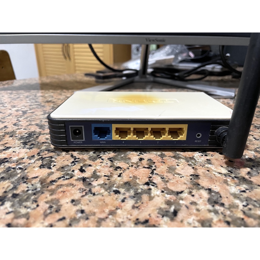 wireless router Tplink WR740N