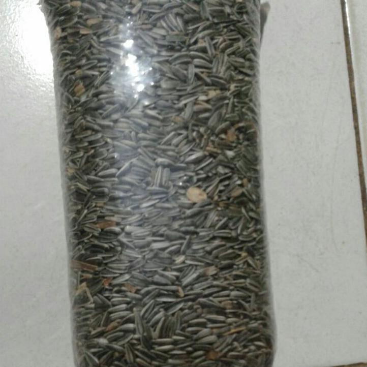 

ARTPp6P0--biji matahari kuaci hitam pakan burung rpc 1kg