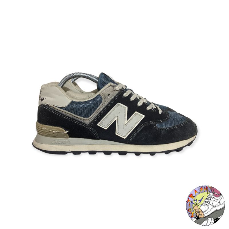 New Balance Classic 574 // navy gray