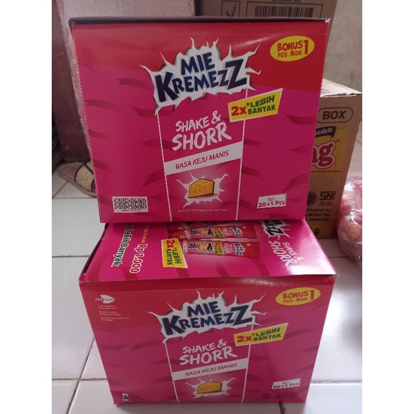 

mie kremezz shake & shorr 1BOX isi 20pcs +1pcs mi shorr shor kremes sor keju manis kremez sorr